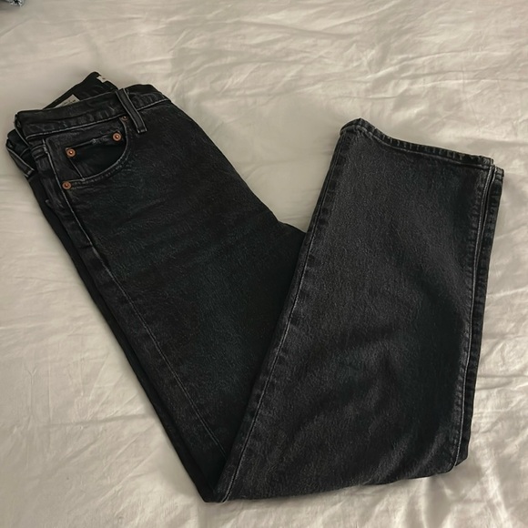 Levi's | Ribcage Straight Ankle in Washed Black | Size 25 - Picture 2 of 6